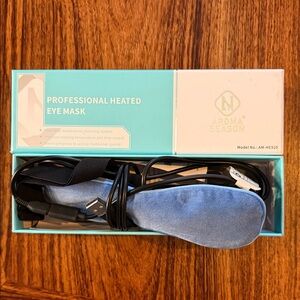 NEW UNUSED Blue Heated Eye Mask in box with case and instructions - great gift!